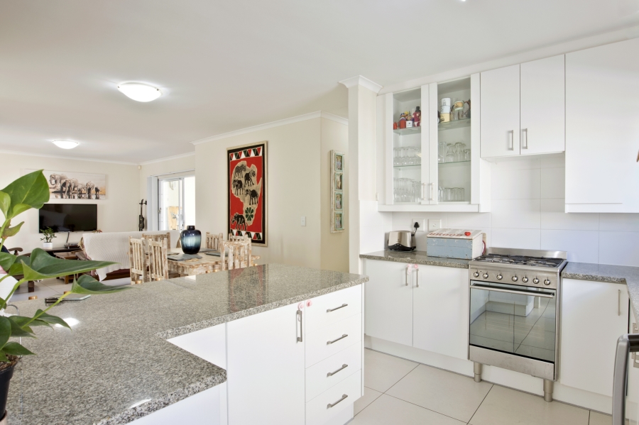 3 Bedroom Property for Sale in Sunningdale Western Cape